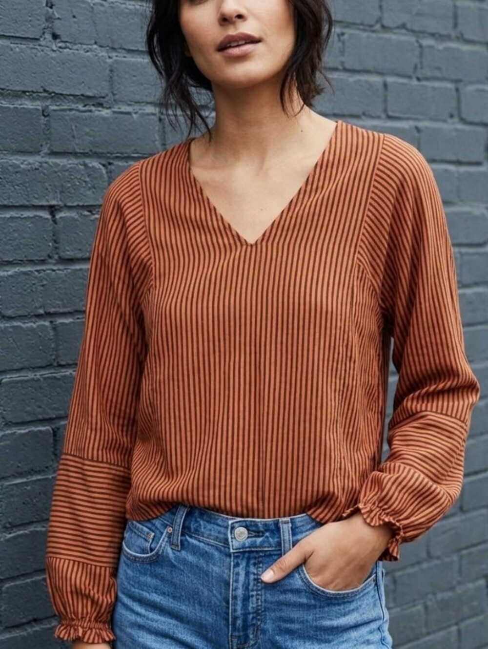 Madewell V-Neck Long Sleeve Ruffle-Cuff Top in Stripe-Play Size XS